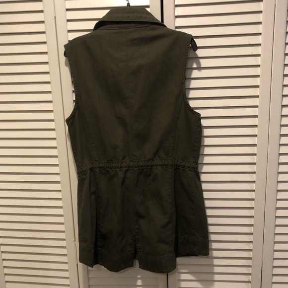 Olive utility sleeves vest - Picture 2 of 6